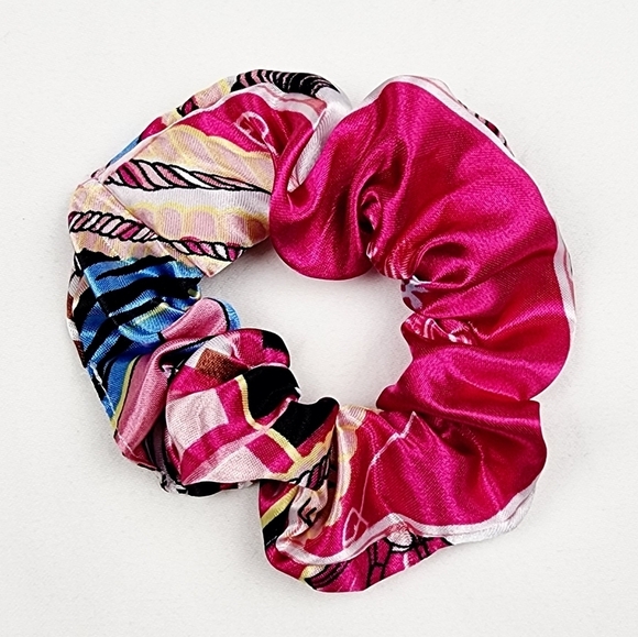 4 FOR $16 🔥Pink Multi Color Satin Scrunchie Hair Tie - Picture 4 of 5